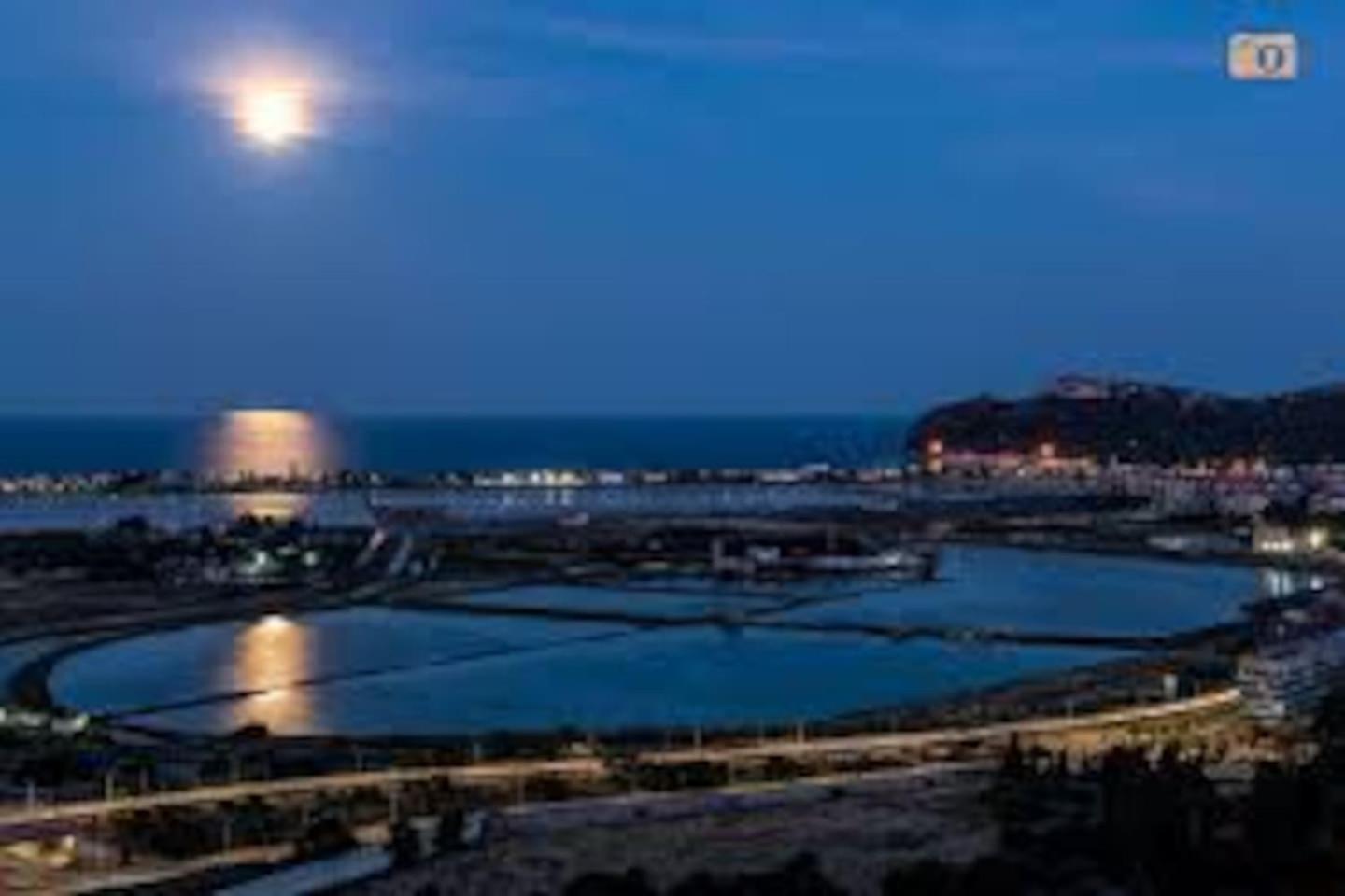 Cagliari On The Park .Mare E Storia! Apartment Luaran gambar