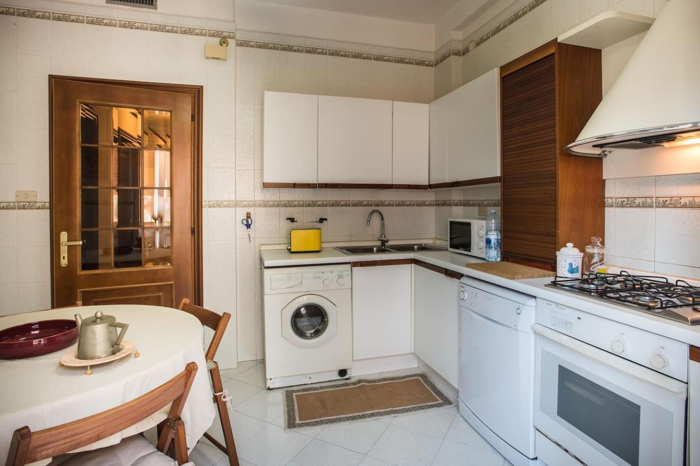 Cagliari On The Park .Mare E Storia! Apartment Luaran gambar